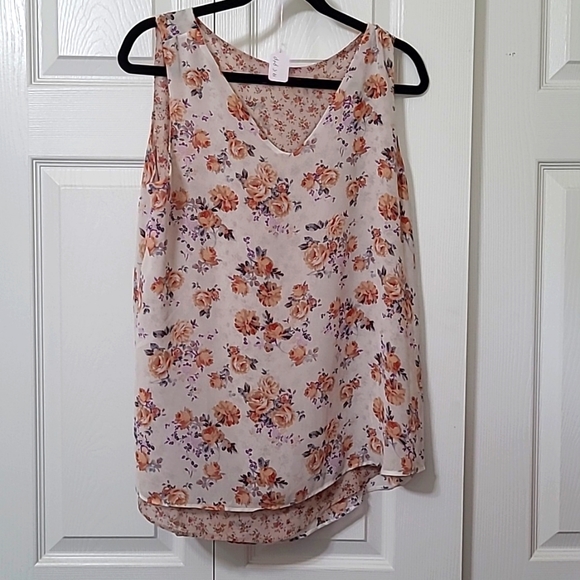 Tops Reversable Floral Tank Top No Brand Or Size Tag 195 Pit To Pit